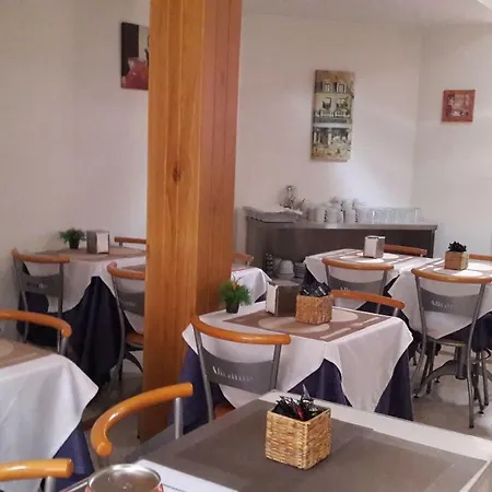 Alicante Готель 2*